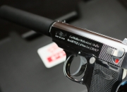 英雄联盟总决赛门票-锡安关键连击撕裂豪门防线，马刺与湖人的宿命对决，在新星的锋芒下被改写