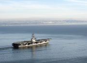 英雄联盟总决赛2025-羽翼风暴与节奏引力，鹈鹕连续得分压制广东，哈登持续制造杀伤的双重奏