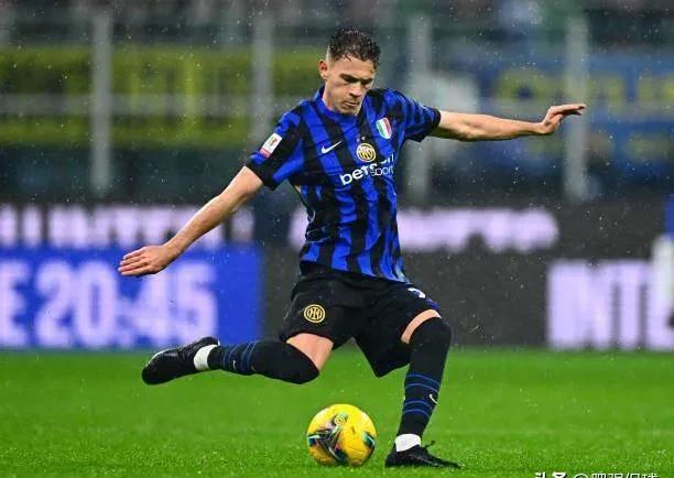 包含AC米兰客场战平,实力保持稳定的词条 包含AC米兰客场战平,实力保持稳定的词条