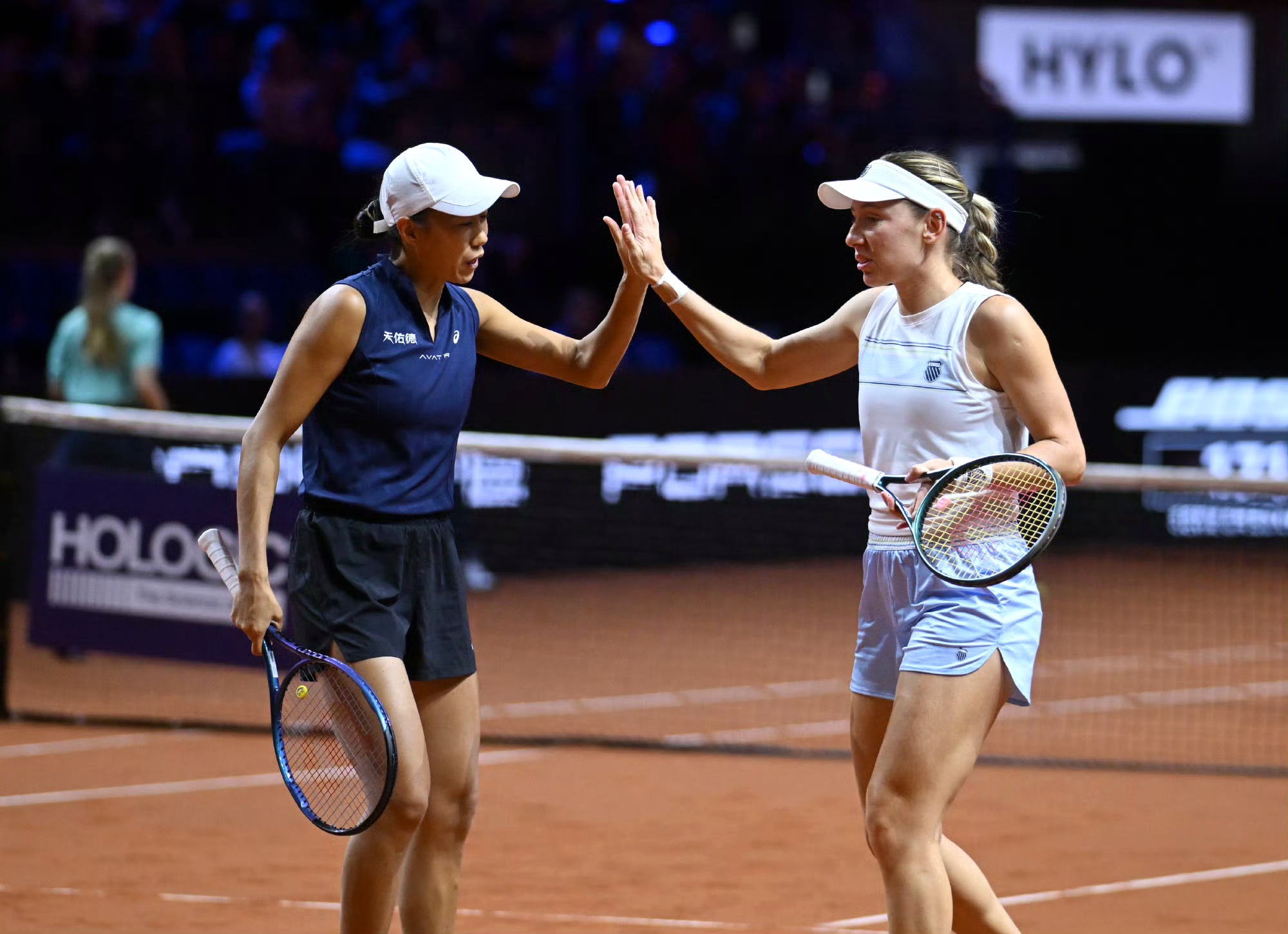 关于斯图加特球员努力拼搏，斩获重要胜利的信息