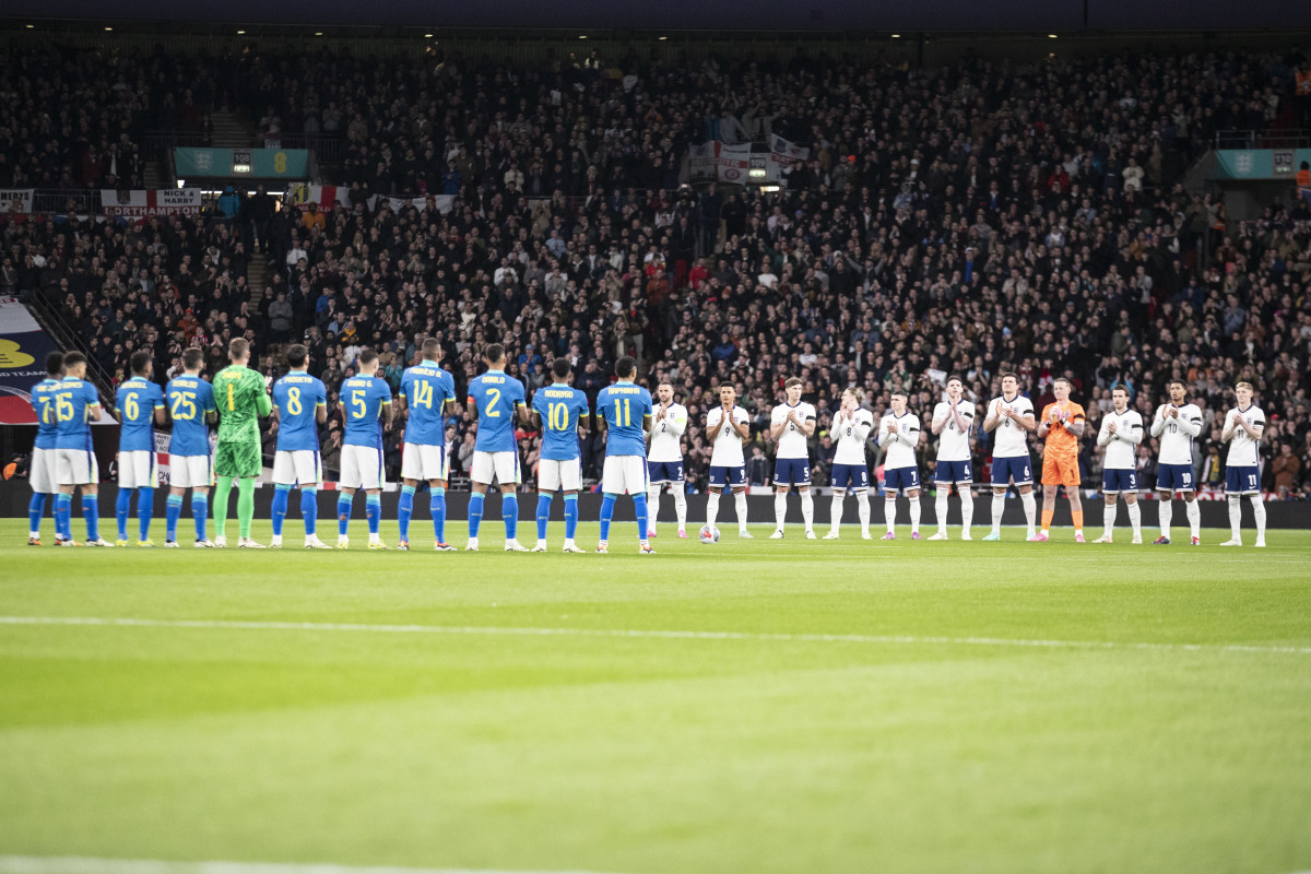 巴黎队神奇逆转晋级四强 巴黎队神奇逆转晋级四强