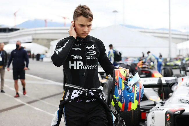 索伯车队碾压哈斯车队,皮亚斯特里刷新纪录 索伯车队碾压哈斯车队,皮亚斯特里刷新纪录