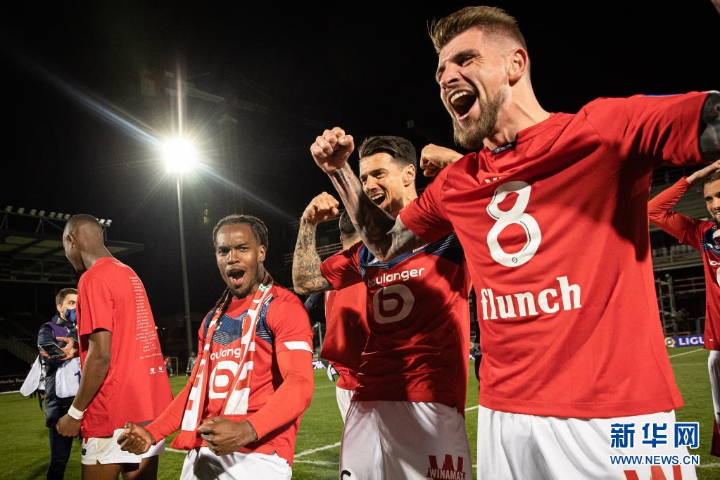 里尔发力争夺连胜，稳坐积分榜首位