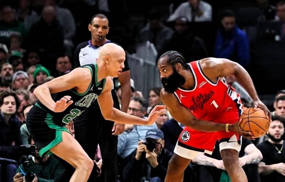 快船逆转凯尔特人，赵继伟扛起全队