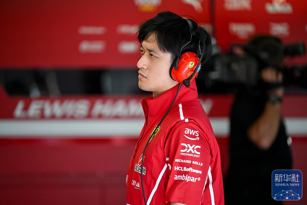 雷诺车队鏖战红牛车队，周冠宇高光表现