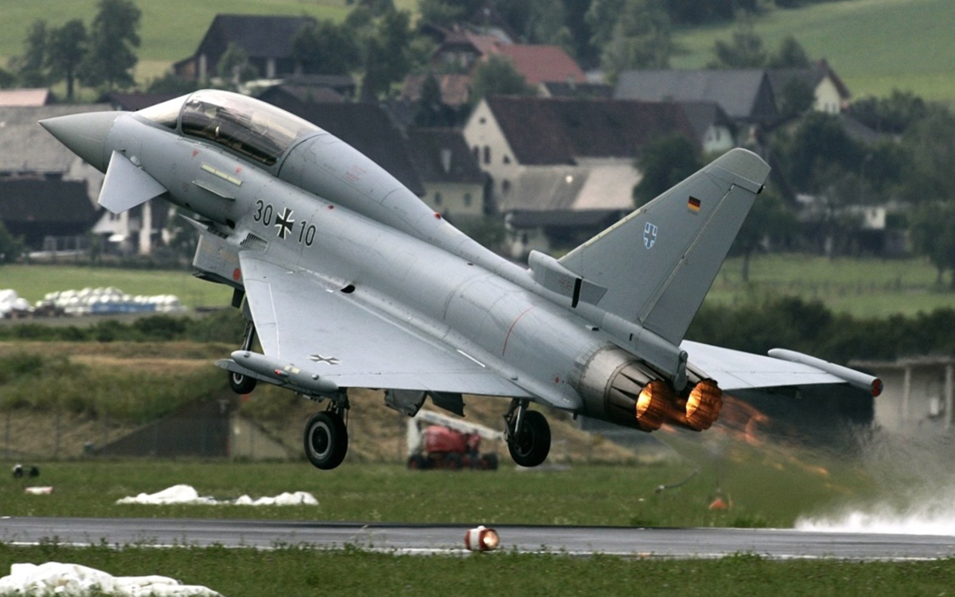 欧冠篮球？恩比德帽翻武磊！76人用篮筐高度稳稳拿下上海队