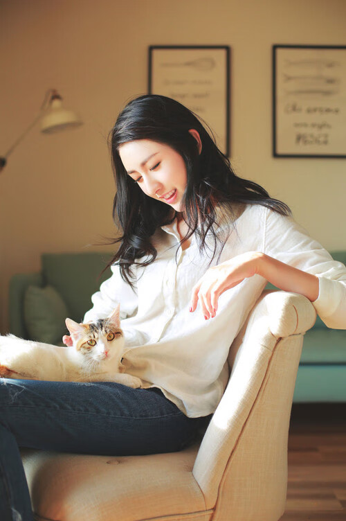 驯狮淬刀，苏亚雷斯如何让阿根廷在安哥拉的铁阵中找到自己的节奏